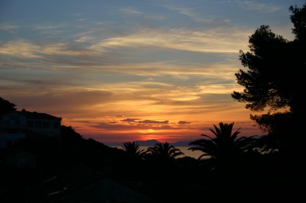 Coucher de soleil de la maison bleue